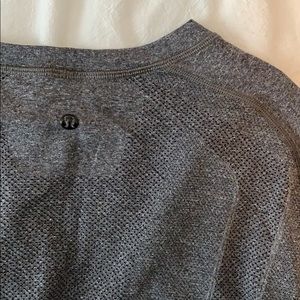 Lululemon Metal Vent Tech shirt
